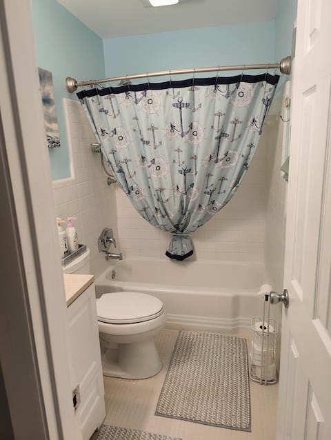 Master bedroom full bathroom.